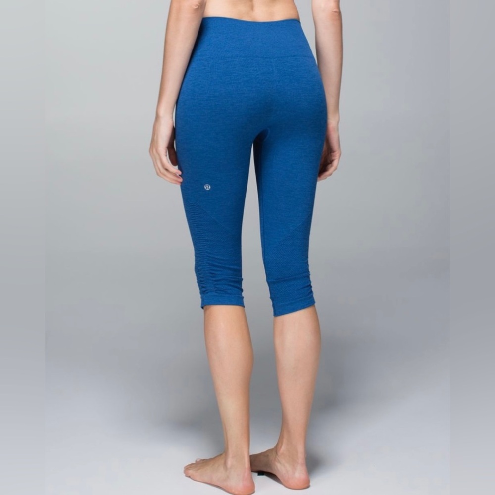 Lululemon In the Flow Cropped Legging, Blue, Size 10